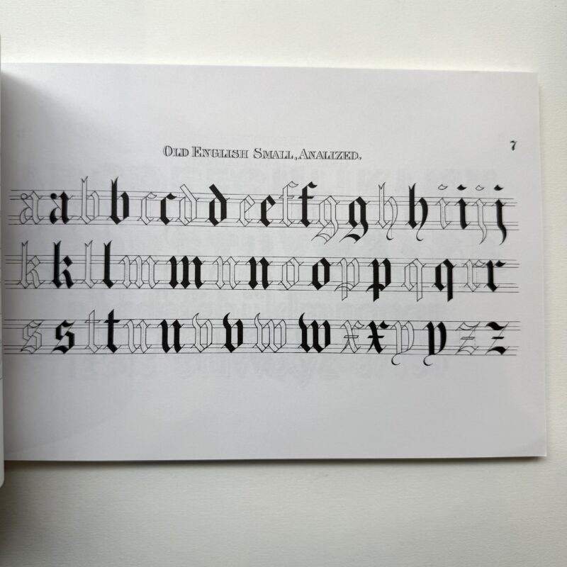 A book of Alphabets книги каліграфія іллюмінація летеринг дизайн купити україна київ перо маркет