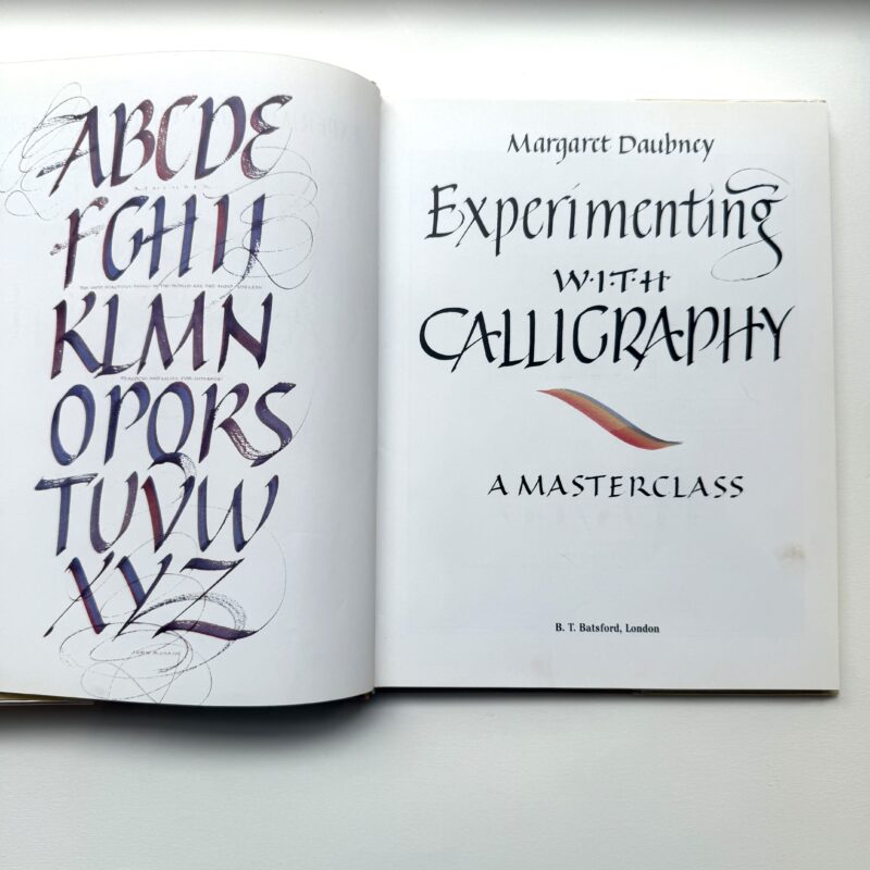 Experimenting with Calligraphy книга каліграфія композиція ілюмінація летеринг купити Україна Київ перо маркет