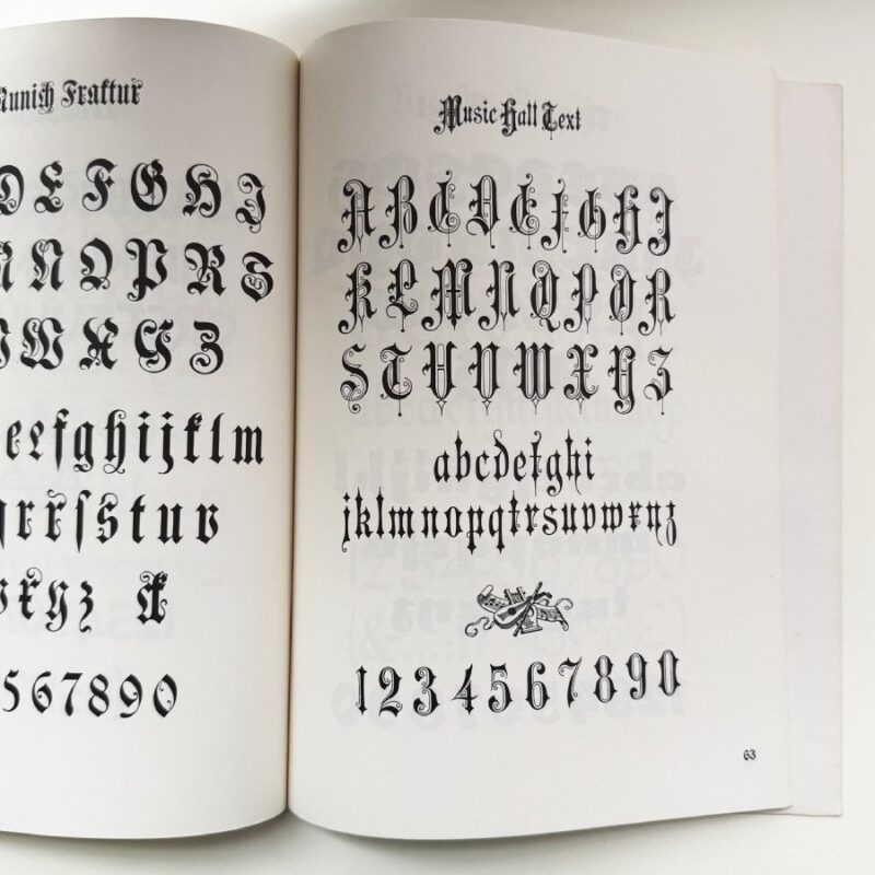 Gothic and Old English Alphabets книга каліграфія летеринг готика блеклеттер шрифти купити Україна Київ Перо Маркет
