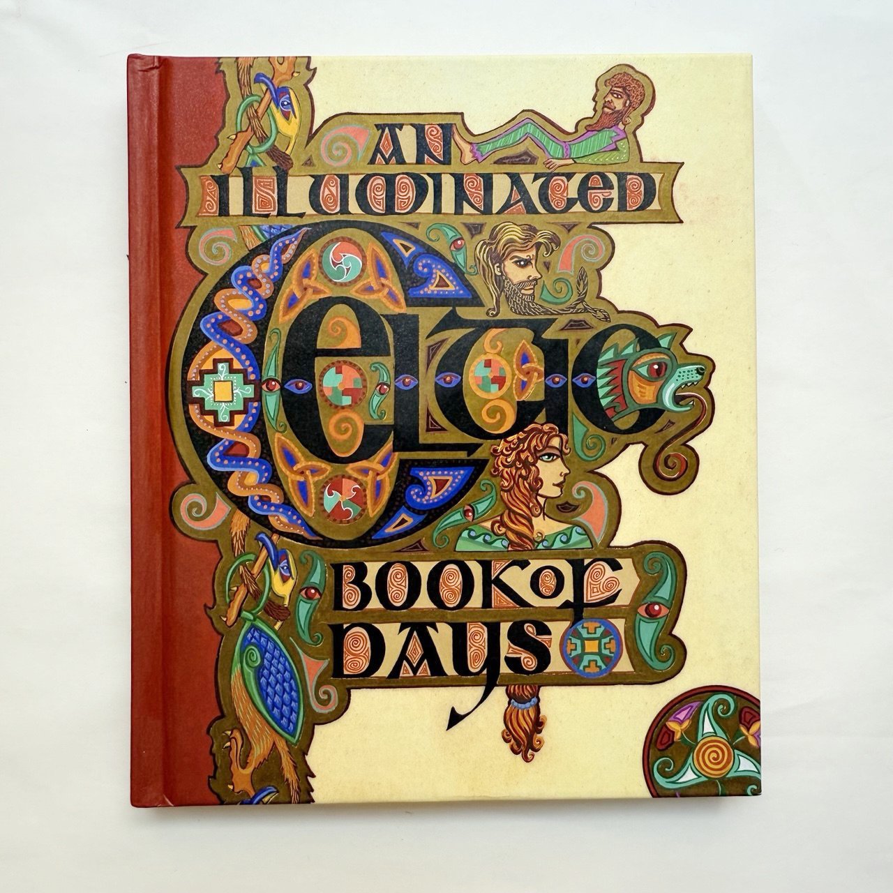 Книга-щоденник An Illuminated Celtic Book of Days